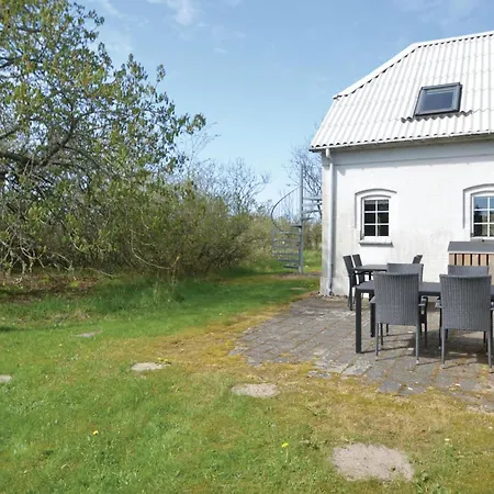 16 Bedroom Cozy In Blavand * Ho