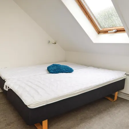 16 Bedroom Cozy In Blavand * Ho
