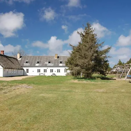 16 Bedroom Cozy In Blavand * Ho